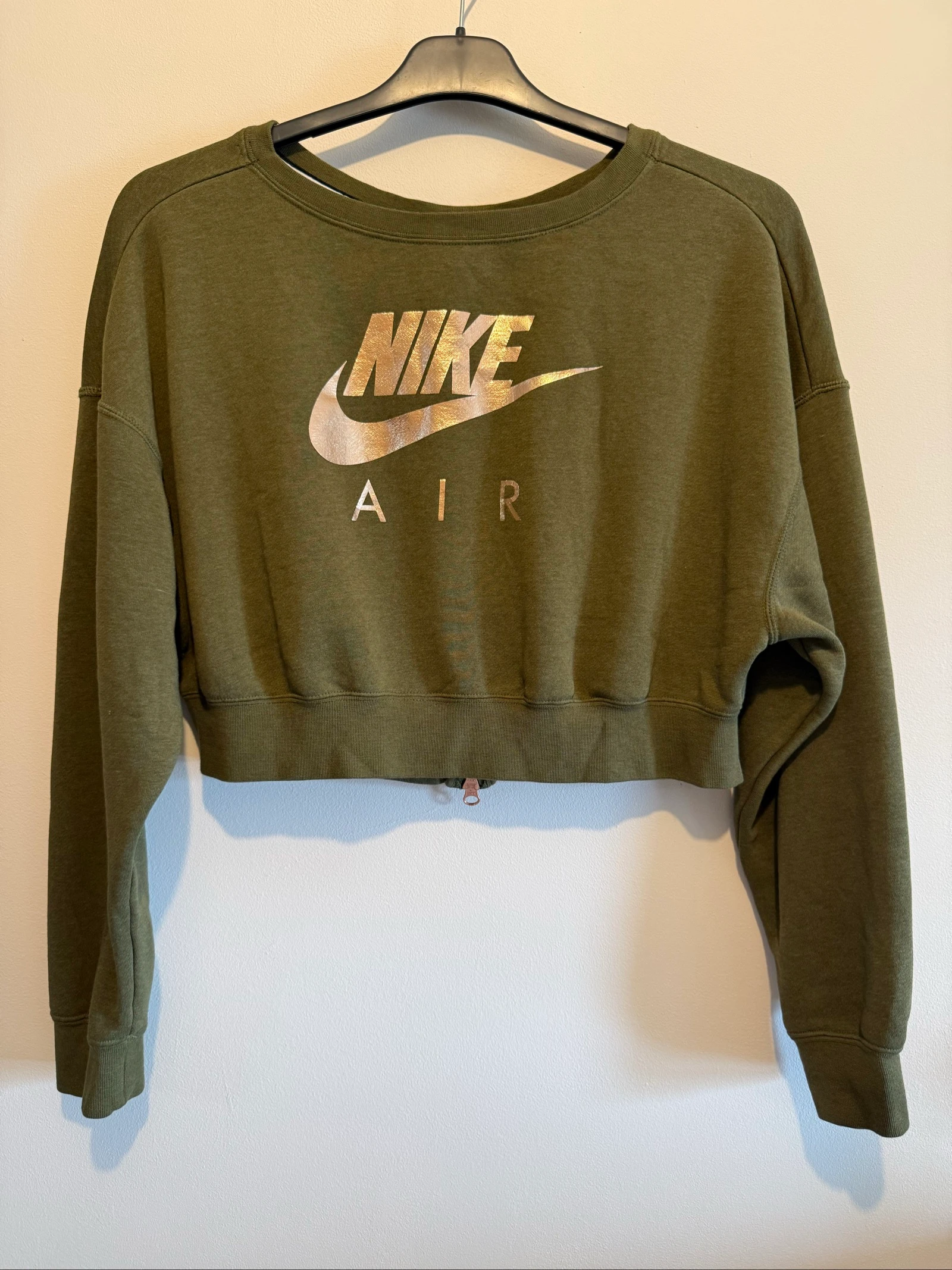Sweat court Nike Air Femme S – Chic Décontracté - Crop Sweat Kaki – Streetwear Chic – Parfait état